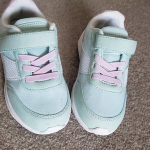 Cat and Jack Baby Girls Shoes sz 10